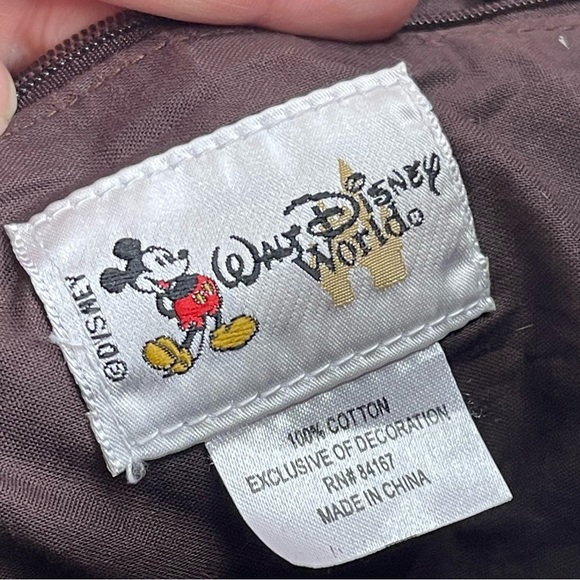 Disney World Expedition Everest Messenger Bag khaki canvas with fur trim - Picture 6 of 9